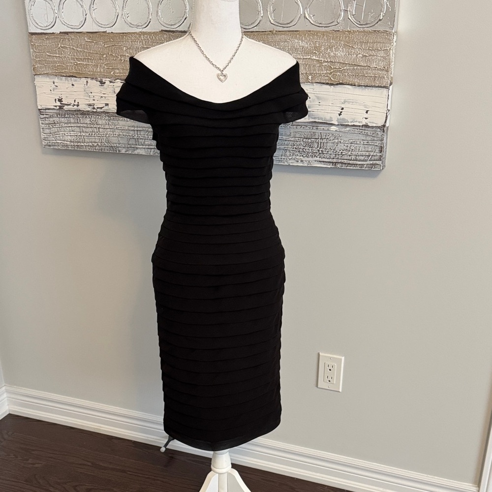 Adrianna Papell Black Off-Shoulder Midi Dress